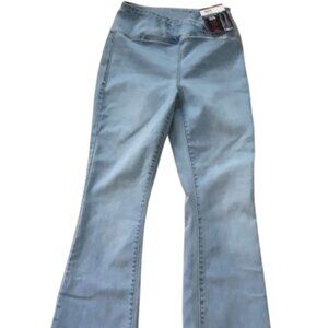 NEW!  NOBO No Boundaries Juniors Light Blue Pull on Flare Jeans Size S (3-5)